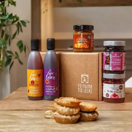 To Filema Tis Lelas – Taste of Greece Gift Box